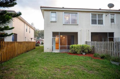 9675 Lago Drive Boynton Beach FL 33472