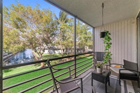 113 Royal Park Drive Oakland Park FL 33309