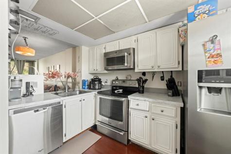 113 Royal Park Drive Oakland Park FL 33309