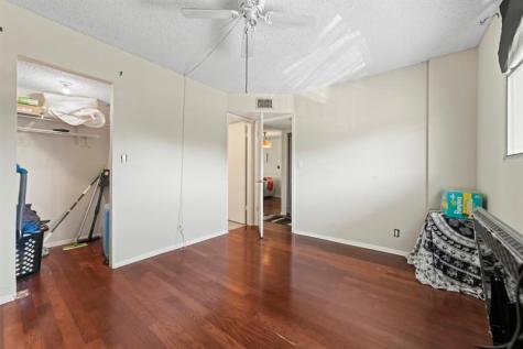 113 Royal Park Drive Oakland Park FL 33309