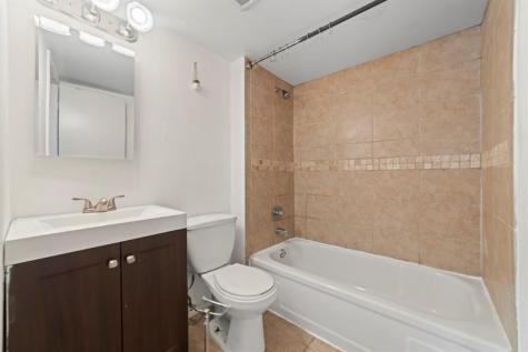 113 Royal Park Drive Oakland Park FL 33309