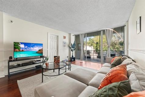 113 Royal Park Drive Oakland Park FL 33309