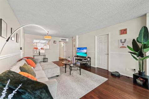 113 Royal Park Drive Oakland Park FL 33309