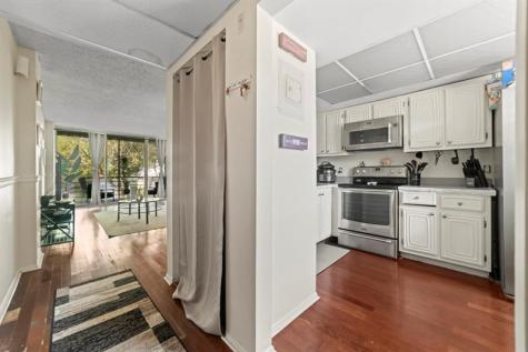 113 Royal Park Drive Oakland Park FL 33309