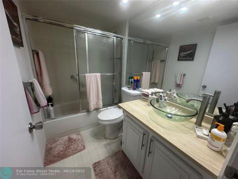 4502 Martinique Way Coconut Creek FL 33066
