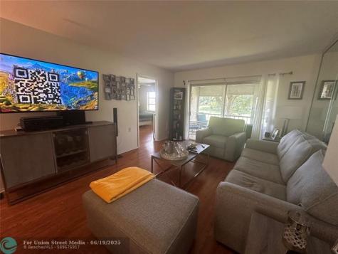4502 Martinique Way Coconut Creek FL 33066