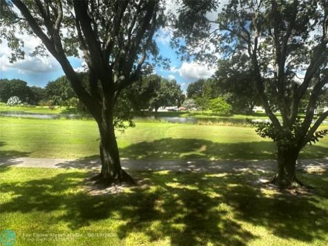 4502 Martinique Way Coconut Creek FL 33066