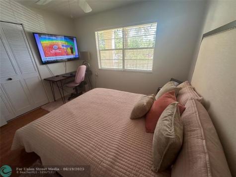 4502 Martinique Way Coconut Creek FL 33066