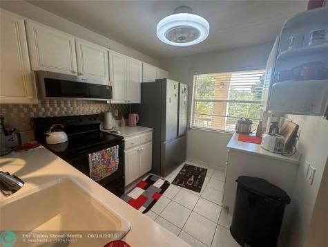 4502 Martinique Way Coconut Creek FL 33066
