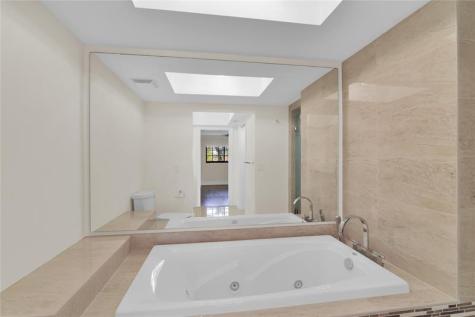 250 E Royal Palm Road Boca Raton FL 33432