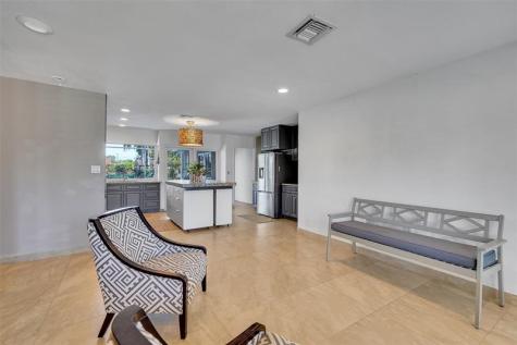 1736 NW 38th Street Oakland Park FL 33309