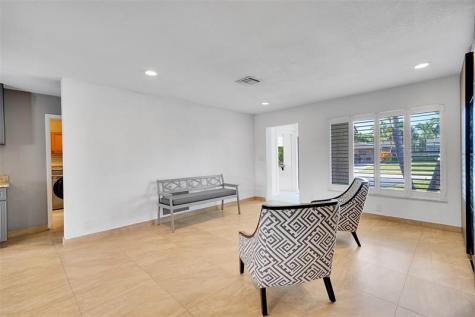1736 NW 38th Street Oakland Park FL 33309