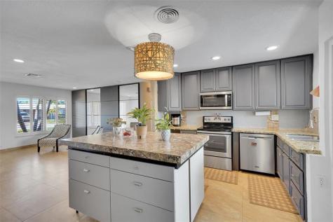 1736 NW 38th Street Oakland Park FL 33309