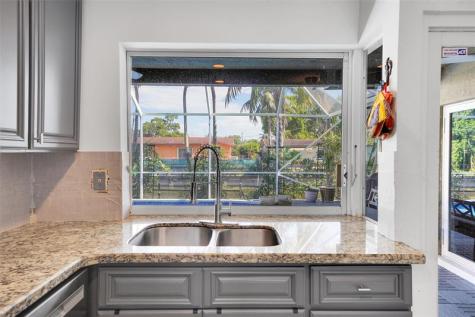 1736 NW 38th Street Oakland Park FL 33309
