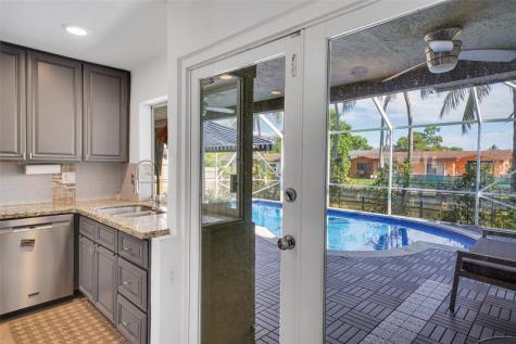 1736 NW 38th Street Oakland Park FL 33309
