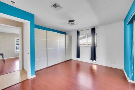 1736 NW 38th Street Oakland Park FL 33309