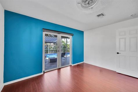 1736 NW 38th Street Oakland Park FL 33309