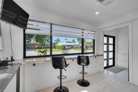 1736 NW 38th Street Oakland Park FL 33309