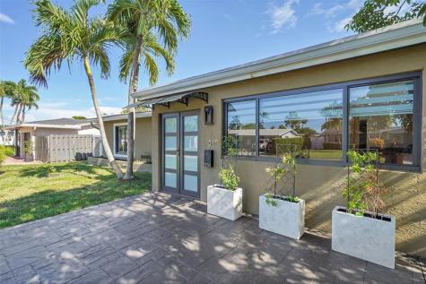 1736 NW 38th Street Oakland Park FL 33309