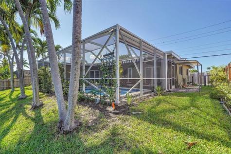1736 NW 38th Street Oakland Park FL 33309