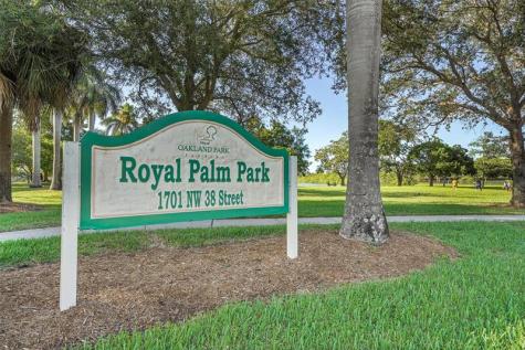1736 NW 38th Street Oakland Park FL 33309