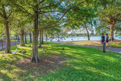 1736 NW 38th Street Oakland Park FL 33309