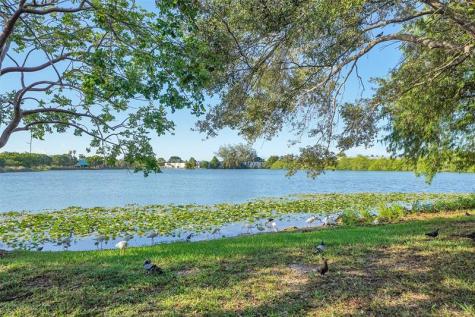 1736 NW 38th Street Oakland Park FL 33309
