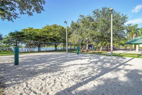 1736 NW 38th Street Oakland Park FL 33309