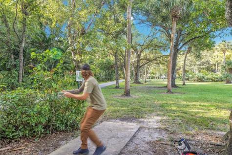 1736 NW 38th Street Oakland Park FL 33309