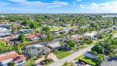 1736 NW 38th Street Oakland Park FL 33309