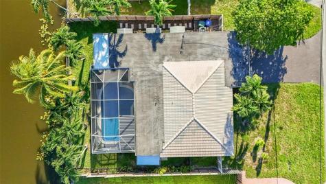 1736 NW 38th Street Oakland Park FL 33309
