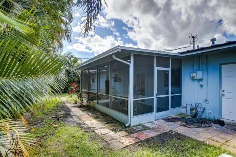 3140 NE 9th Avenue Pompano Beach FL 33064
