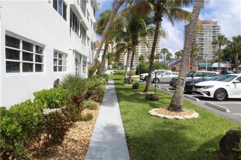 3221 NE 8th Street Pompano Beach FL 33062