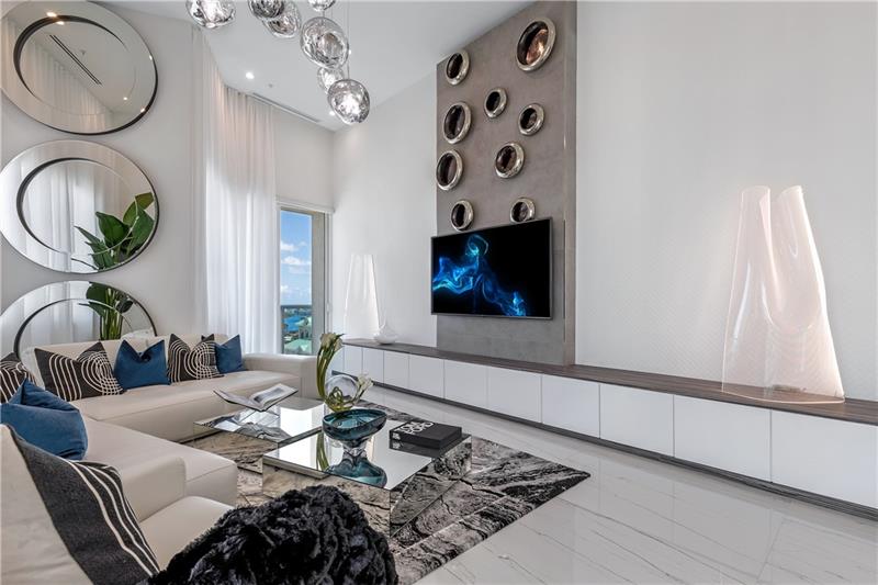 350 SE 2nd Street Fort Lauderdale FL 33301