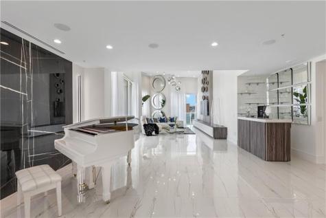 350 SE 2nd Street Fort Lauderdale FL 33301