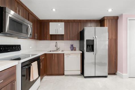 500 Oaks Lane Pompano Beach FL 33069