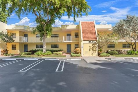 500 Oaks Lane Pompano Beach FL 33069
