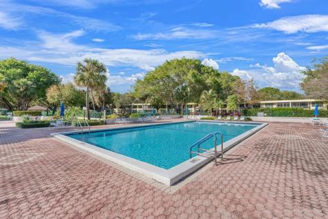 500 Oaks Lane Pompano Beach FL 33069