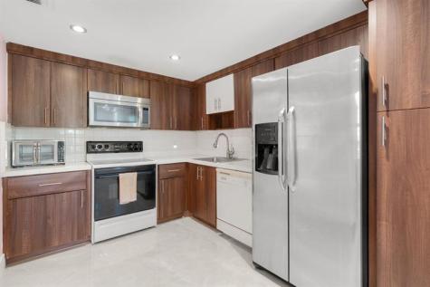 500 Oaks Lane Pompano Beach FL 33069