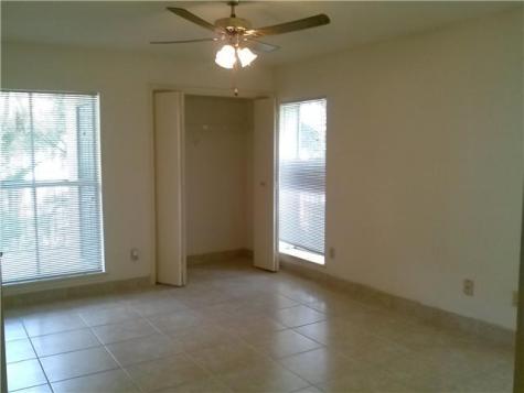 833 Riverside Drive Coral Springs FL 33071