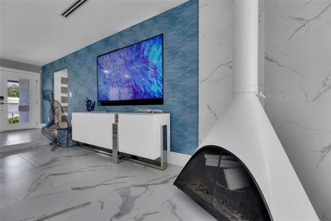 2720 NE 7th Street Pompano Beach FL 33062