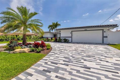 2720 NE 7th Street Pompano Beach FL 33062