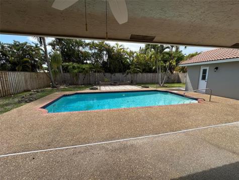 364 NW 107th Terrace Coral Springs FL 33071