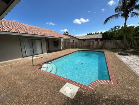 364 NW 107th Terrace Coral Springs FL 33071