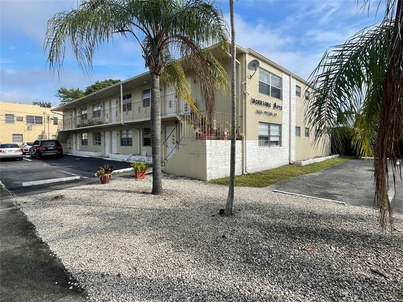 1555 Tyler Street Hollywood FL 33020