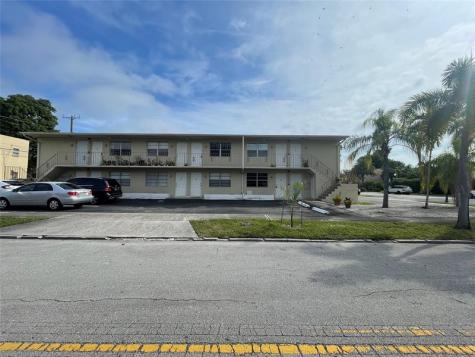 1555 Tyler Street Hollywood FL 33020