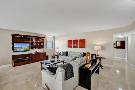 1361 S Ocean Bl Pompano Beach FL 33062