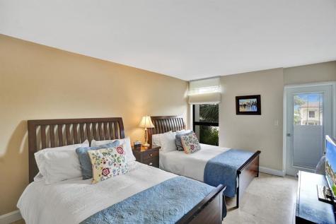 1361 S Ocean Bl Pompano Beach FL 33062
