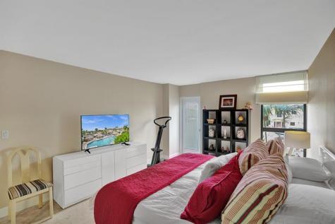 1361 S Ocean Bl Pompano Beach FL 33062