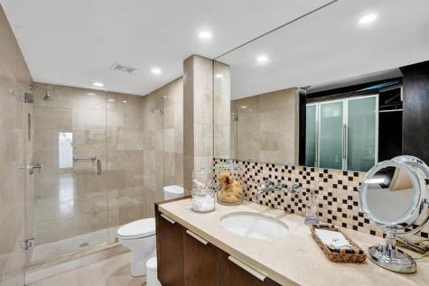 1361 S Ocean Bl Pompano Beach FL 33062